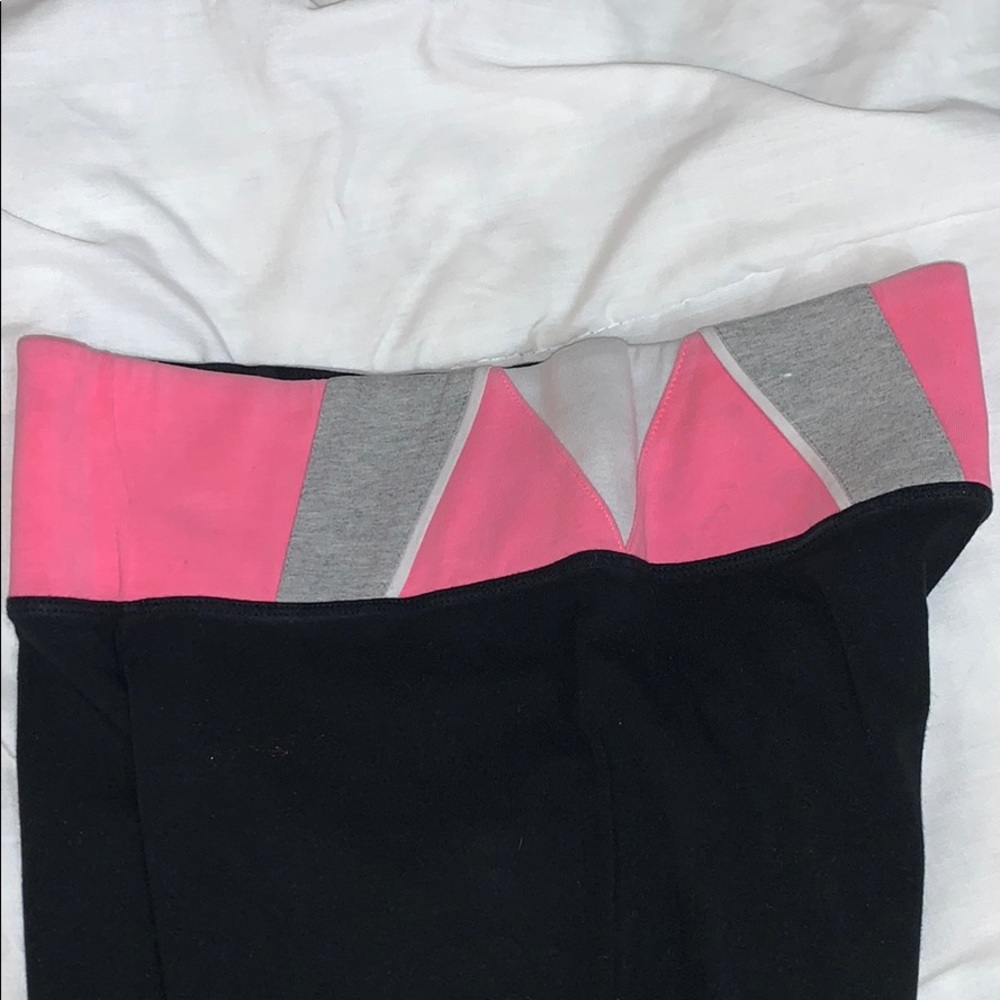 PINK by Victoria’s Secret black yoga pants